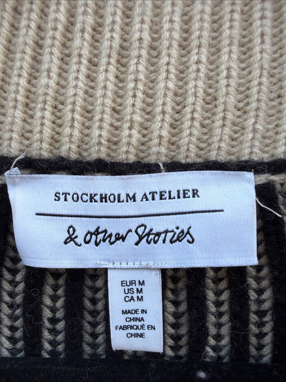 & Other Stories Knit Wool Blend Sweater Size: M - Picture 2 of 7